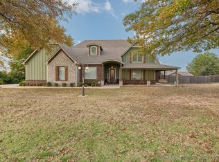 1210 SW 20th St, Wagoner, OK 74467