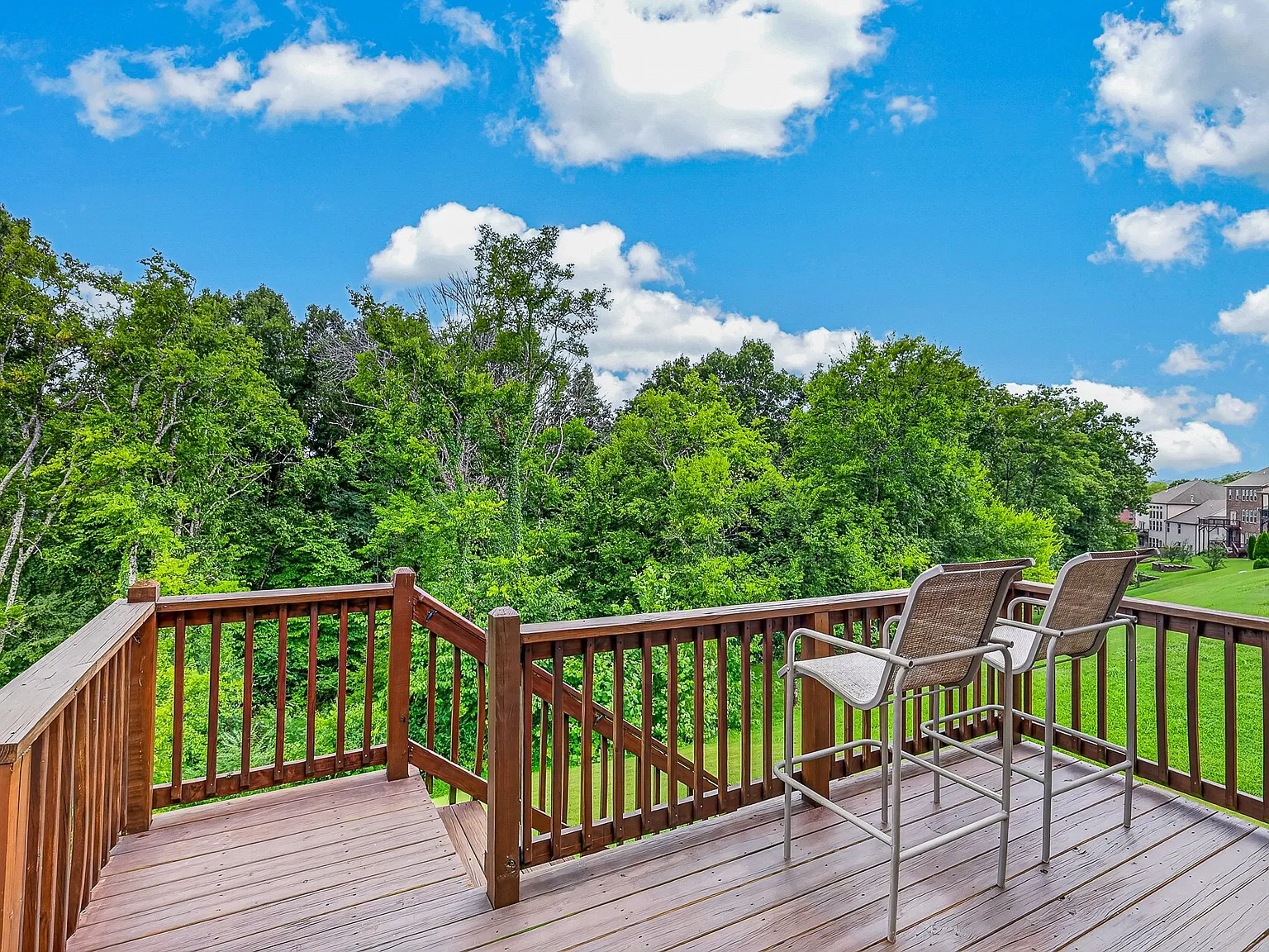 5 bed, 4.5 bath, 4168 sqft, $6,000 — Photo 2