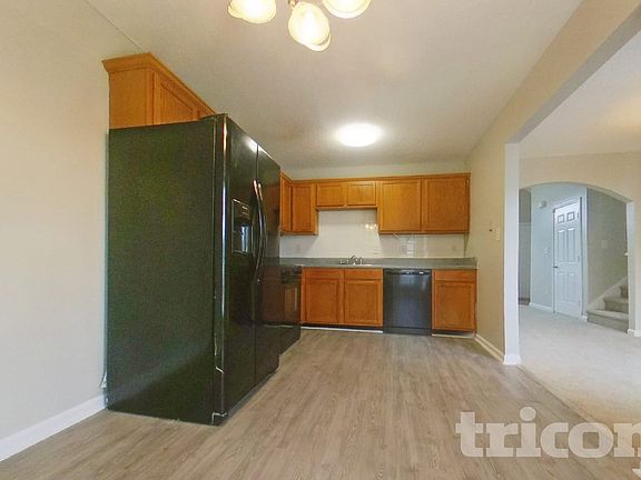 5th image of 105 Rampart St