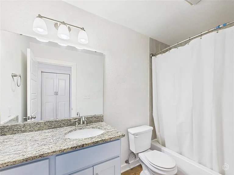6211 Manor Rd #107 — Photo 18