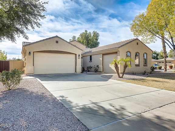 5th image of 1381 E BLUEBIRD Drive