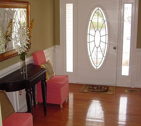 Entryway - Main level has new hardwood floors