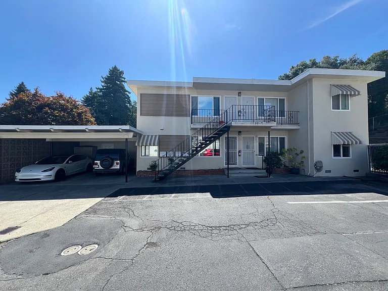 San Pablo Ave — Photo 2