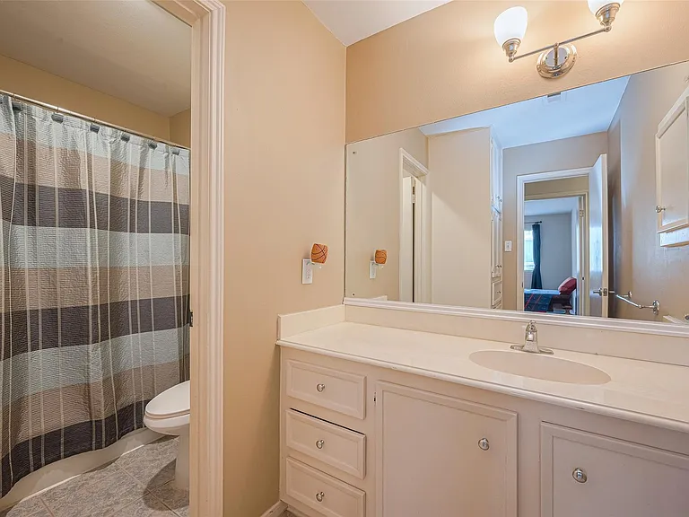 12231 Carriage Hill Dr — Photo 38