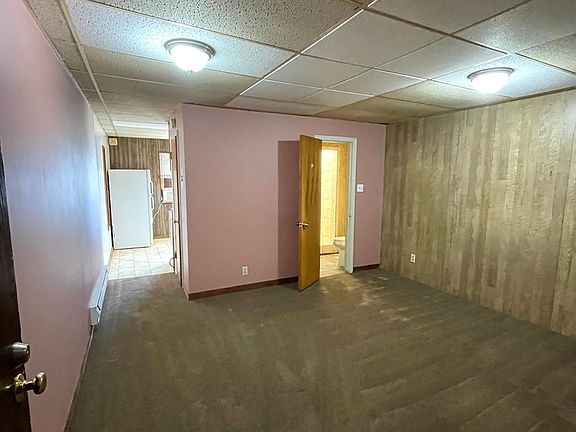 2nd image of 4840 S State St #1
