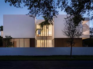 6800 SW 83rd Pl, Miami, FL 33143