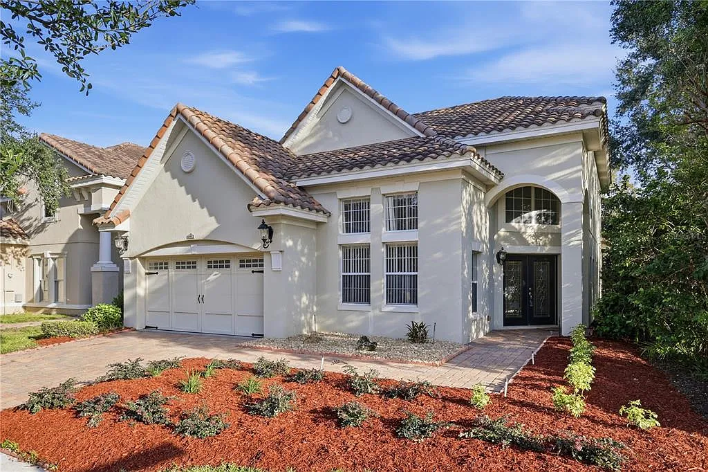 4 bed, 2.5 bath, 2822 sqft, $3,500 — Photo 1