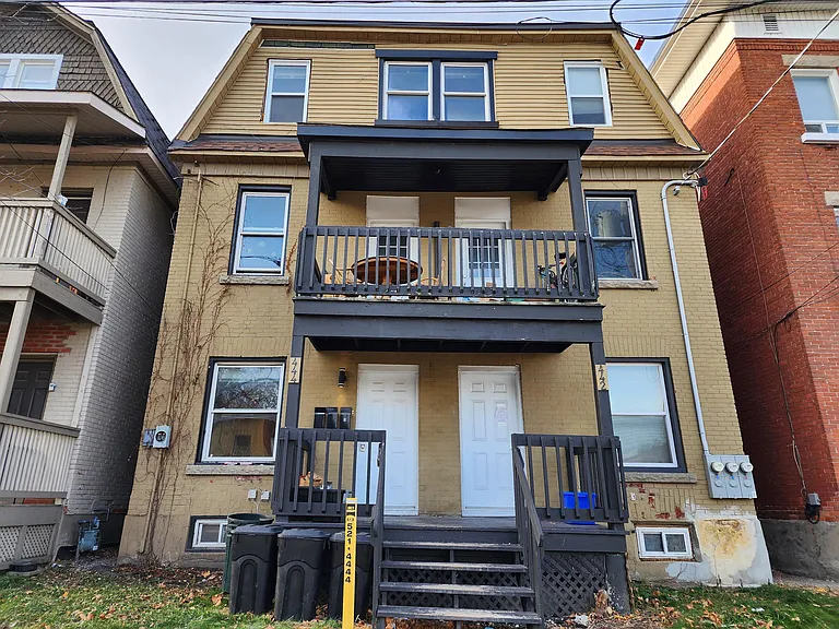 444 Cambridge St S — Photo 1