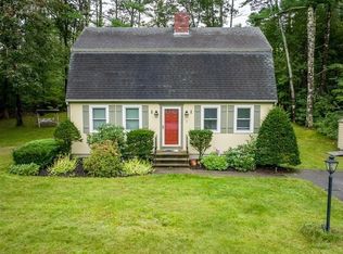 3 Open Hearth Dr, Wareham, MA 02571