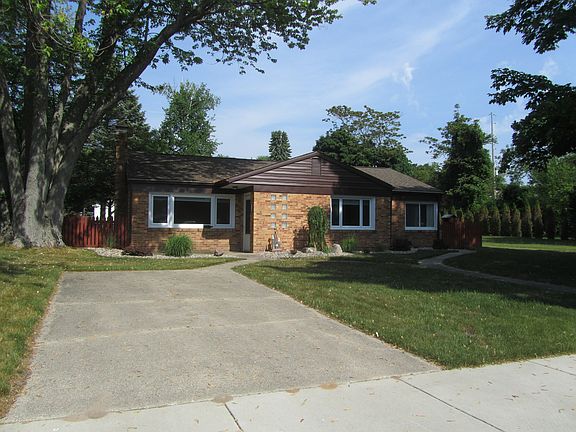 3rd image of 316 N Park St
