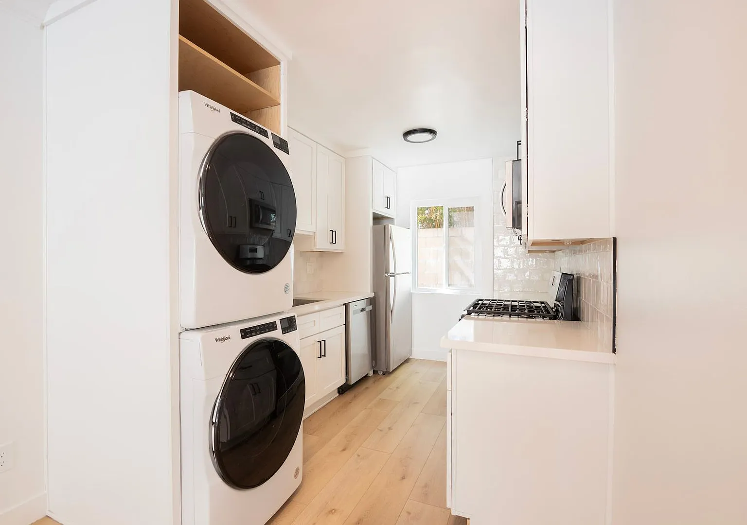 748 N Hudson LLC — Photo 4