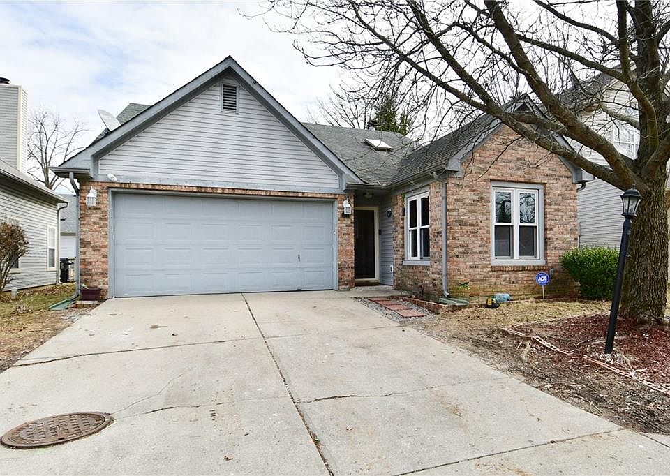 1st image of 5211 Pin Oak Dr