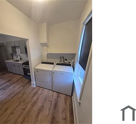 323 N Edgewood St — Photo 2