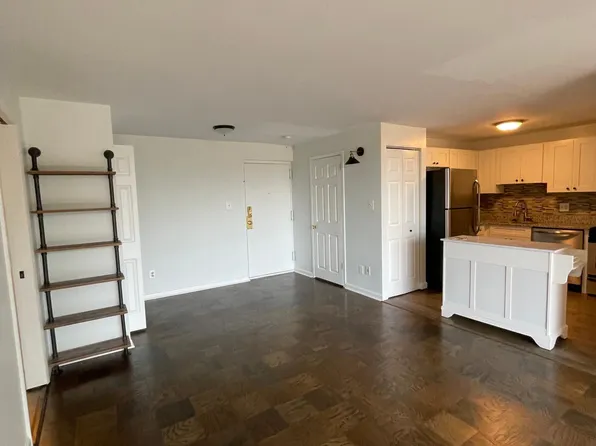 1510 12th St N APT 304, Arlington, VA 22209