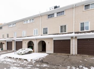 95 Rameau Dr #4, Toronto, ON M2H 1T6