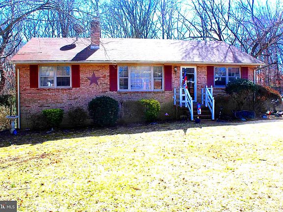 2nd image of 204 Laurel Ave