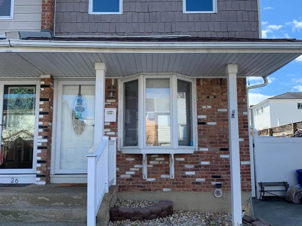 28 Cheryl Ave, Staten Island, NY 10312