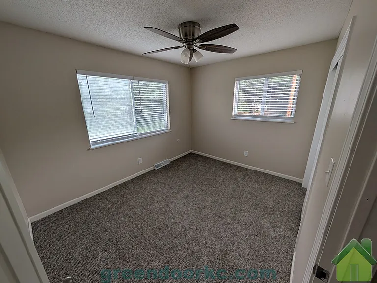 501 Scott Ave #C — Photo 8