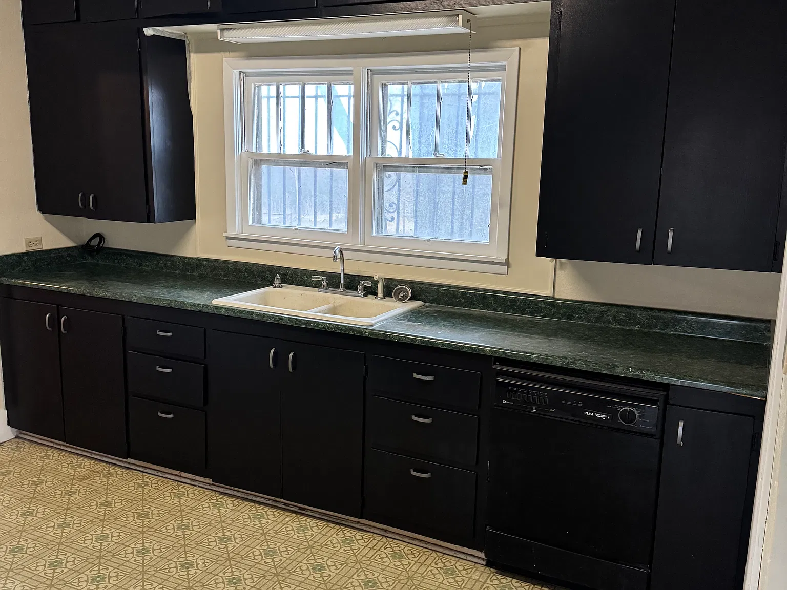 2 bed, 1200 sqft, $950 — Photo 4