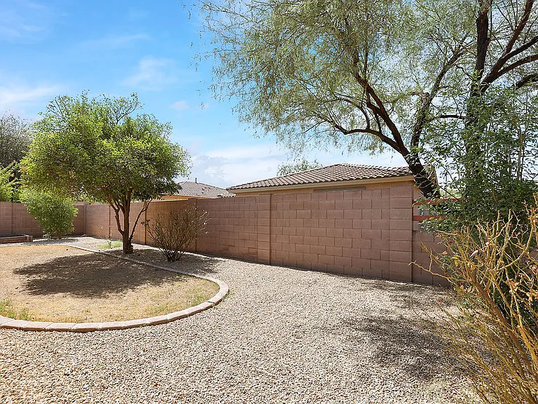 18631 E Swan Dr — Photo 30
