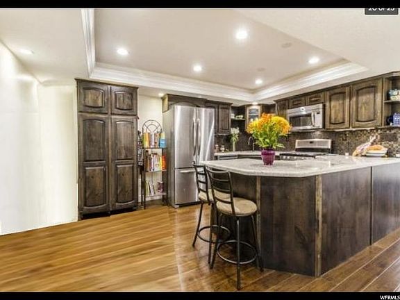 3rd image of 3317 W Chatel Dr