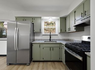 972 Lessing St, Pittsburgh, PA 15220