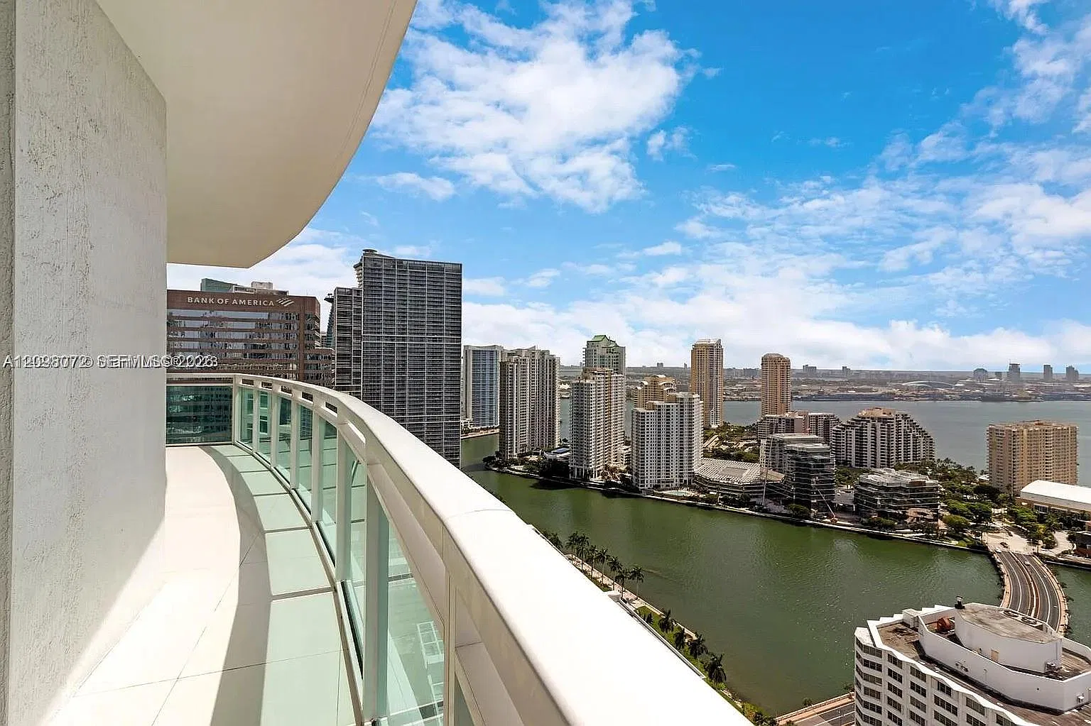The Plaza 851 Brickell Co — Photo 3