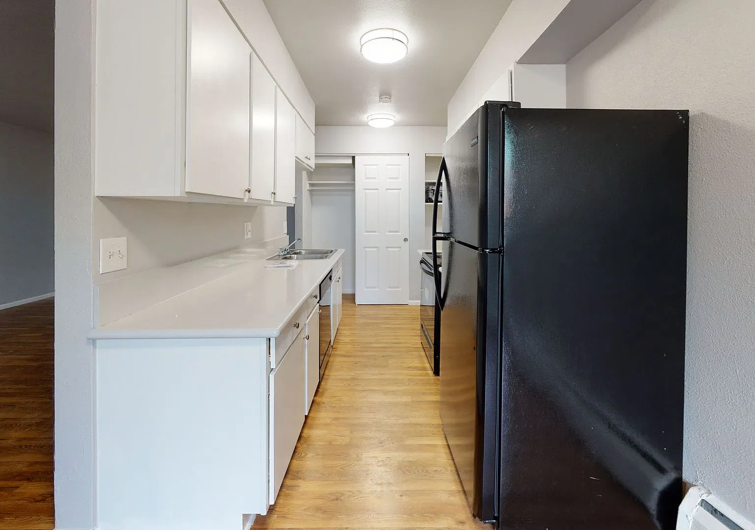Newark Apartments — Photo 4