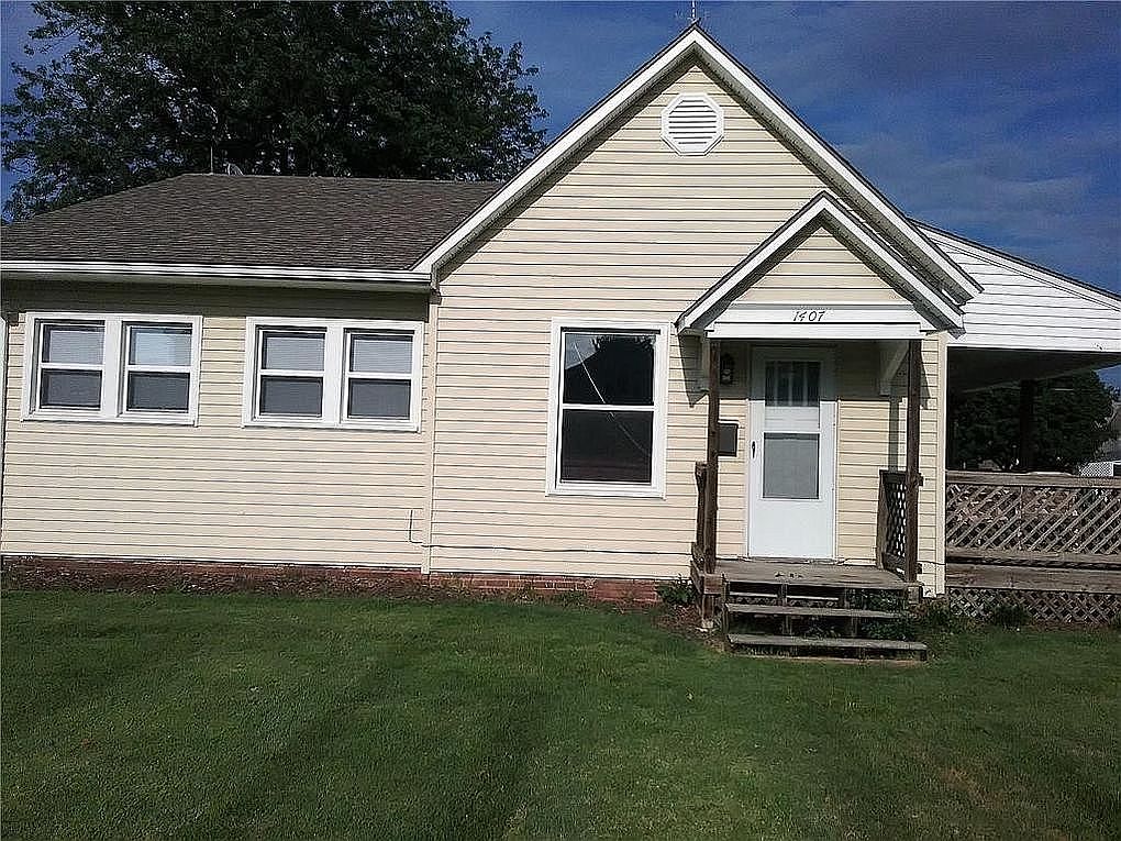 1407 Main St, Higginsville, MO 64037 | Zillow