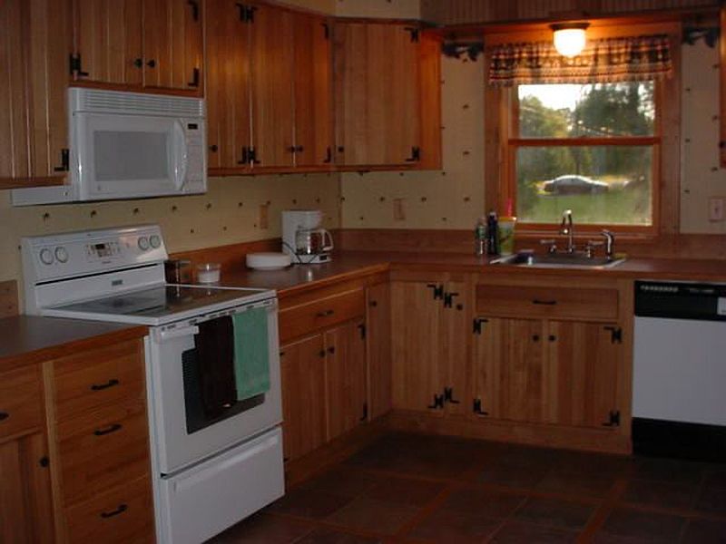 5th image of 146 PARRY Boulevard