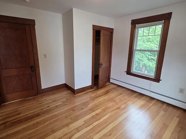 267 Main St — Photo 9