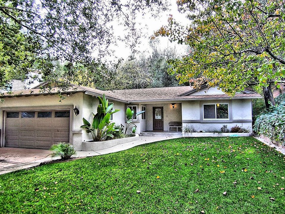 1st image of 23604 Neargate Dr