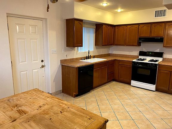 3rd image of 1310 S 11th Ave