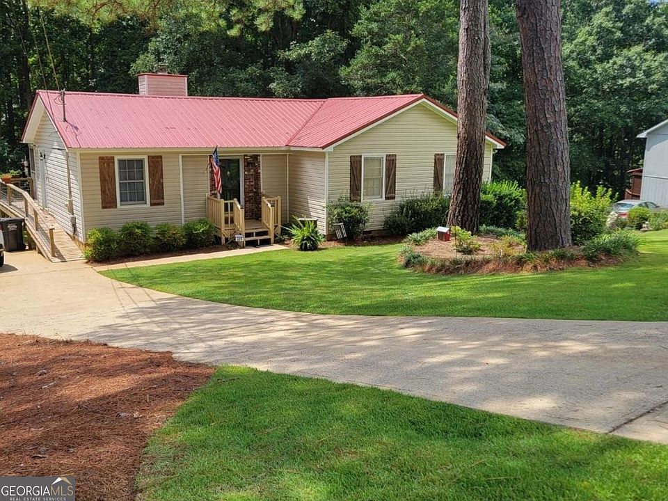 1st image of 205 Pinehaven Dr