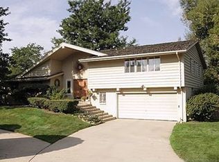 7049 S Steele St, Centennial, CO 80122