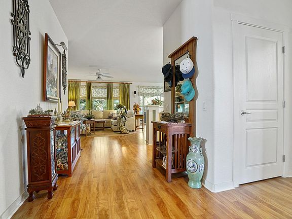 3rd image of 235 Stags Leap Ln