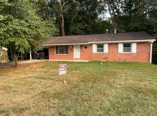 9125 Braeburn Dr, Annandale, VA 22003