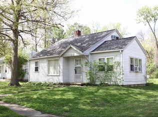 914 N Bridge St, Carbondale, IL 62901