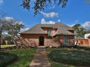 1402 Bittersweet Dr, Richmond, TX 77406