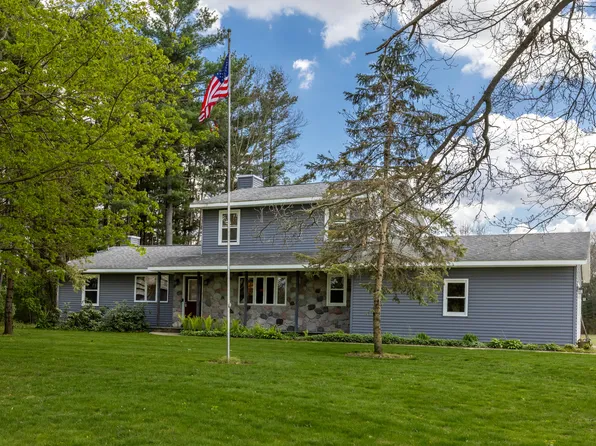 26641 60th Ave, Mattawan, MI 49071