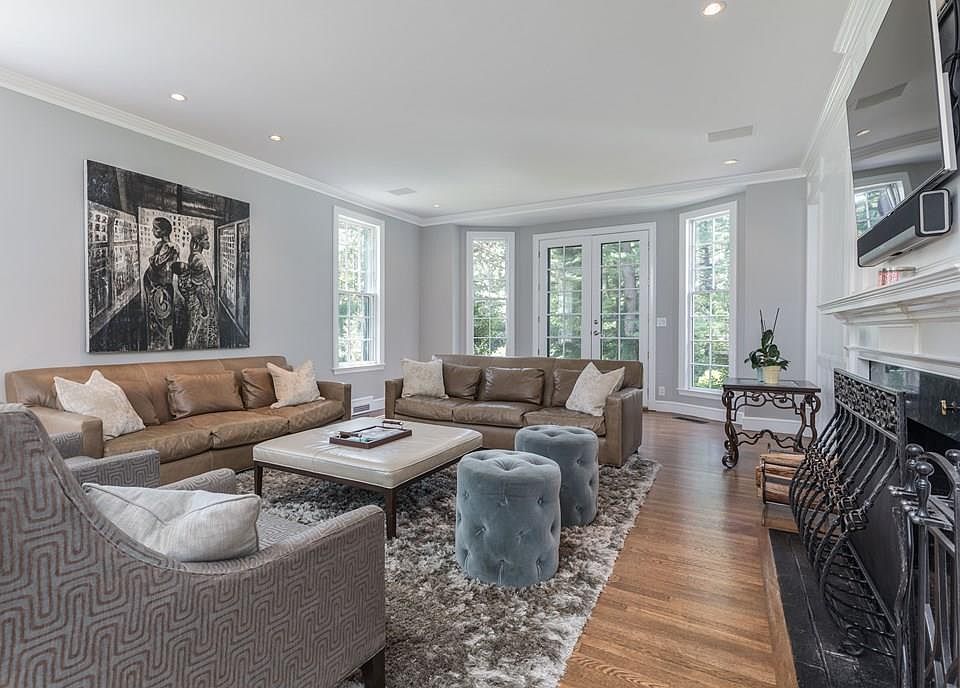 389 Grove St, Needham, MA 02492 Zillow