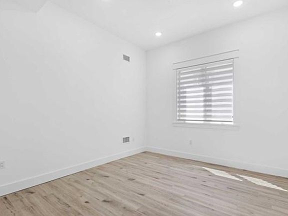 2nd image of 213 7th St Floor 1