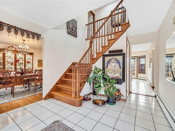 4th image of 3 Larissa Ct