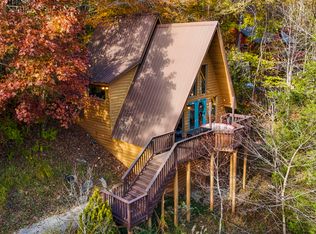 367 Robbie Ridge Rd, Stanton, KY 40380