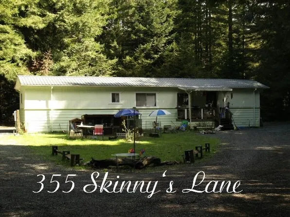 355 Skinny's Ln, Crescent City, CA 95531