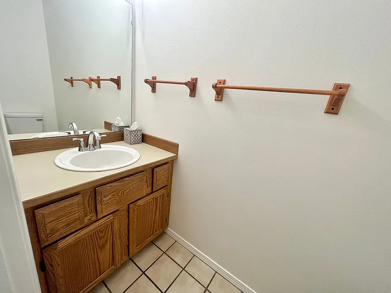 209 E 18th Ave #D16 — Photo 9