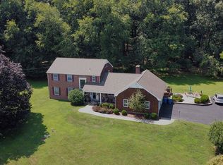 135 Old Clinton Rd, Flemington, NJ 08822