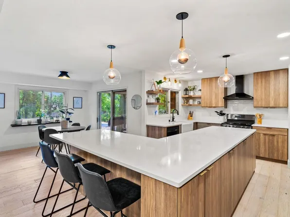 19110 Timberline DRIVE, Brookfield, WI 53045