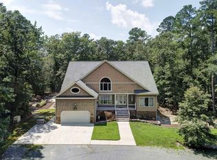 5978 Glen Auburn Ln, Gloucester, VA 23061
