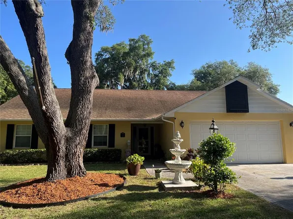 1204 Mandarin Ln, Fruitland Park, FL 34731